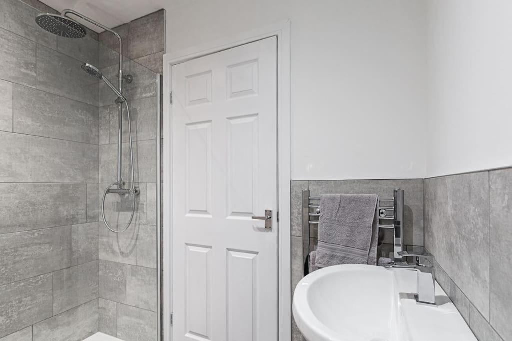 Park & Relax In 1Bd Central Liverpool Home Εξωτερικό φωτογραφία